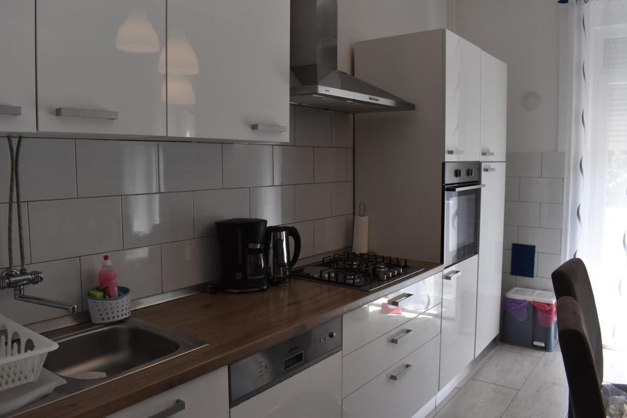 Apartment Riviera بولا المظهر الخارجي الصورة
